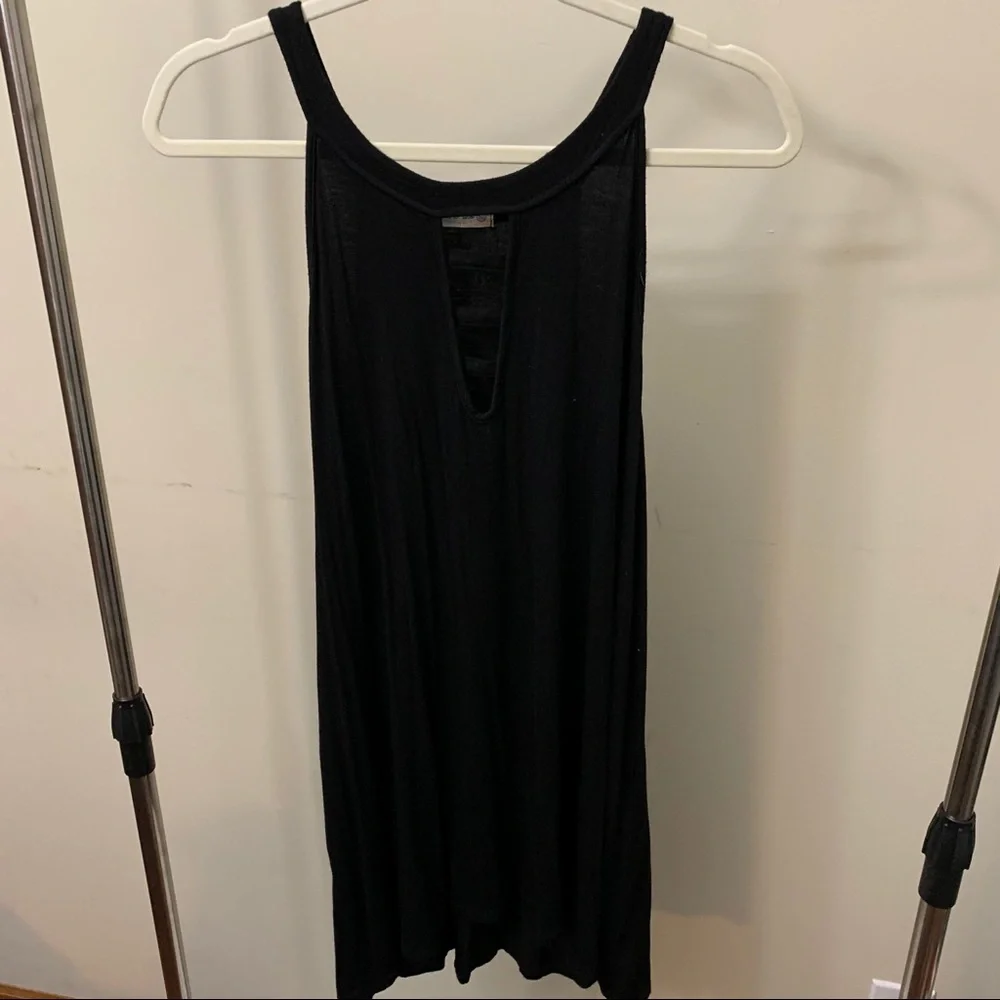 She & Sho Black Tank w/ Strappy Keyhole - Picture 2 of 6